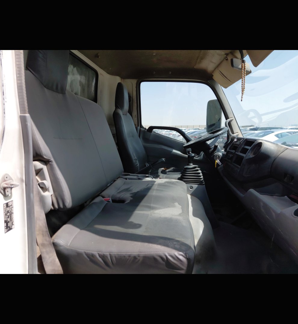 تويوتا دينا  2012 image