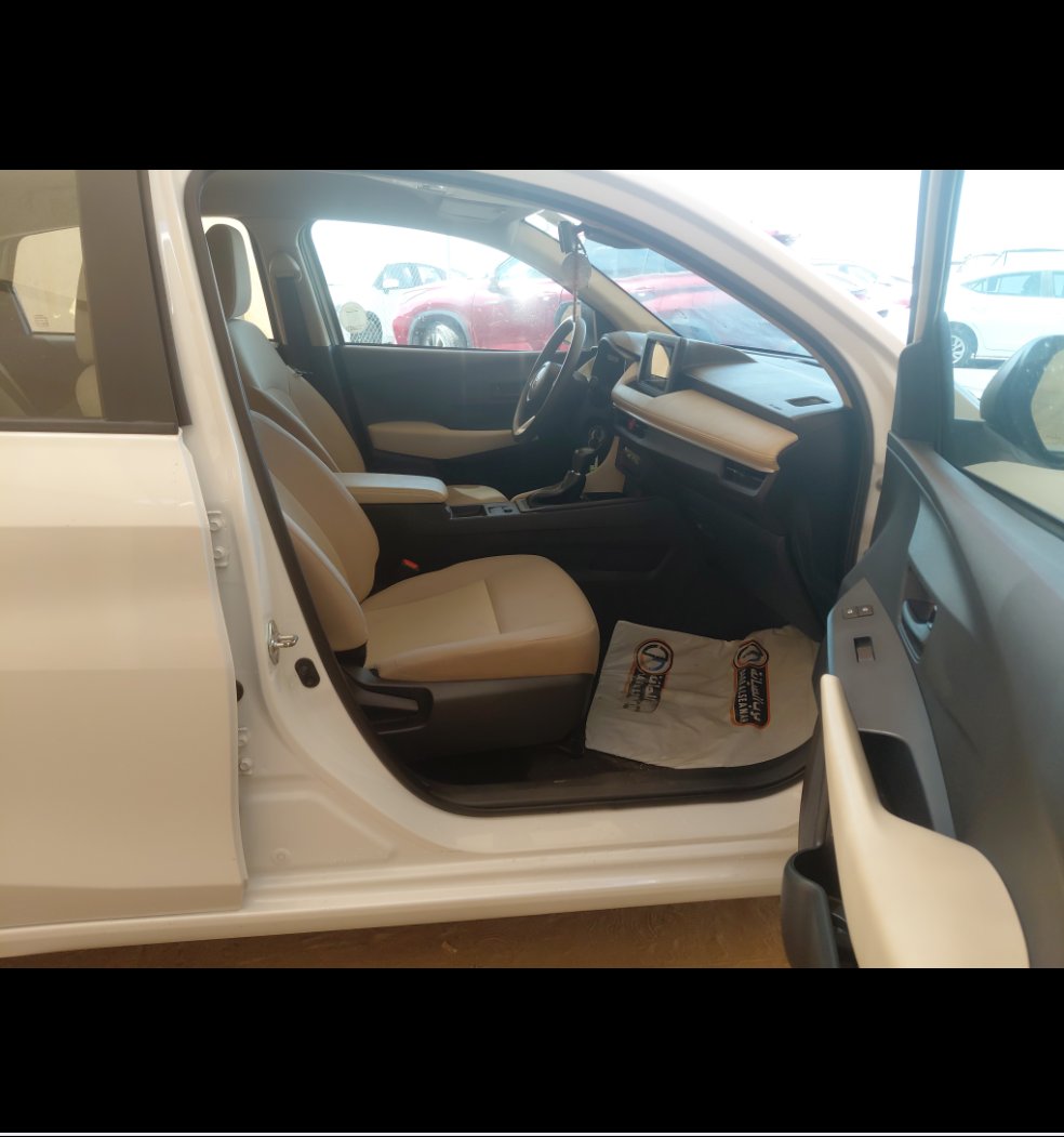 تويوتا يارس Y PLUS 2024 image