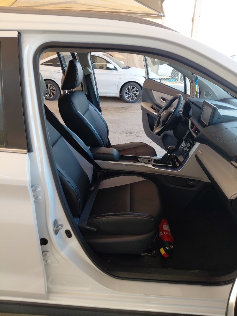 تويوتا فيلوز GLX 2024 image