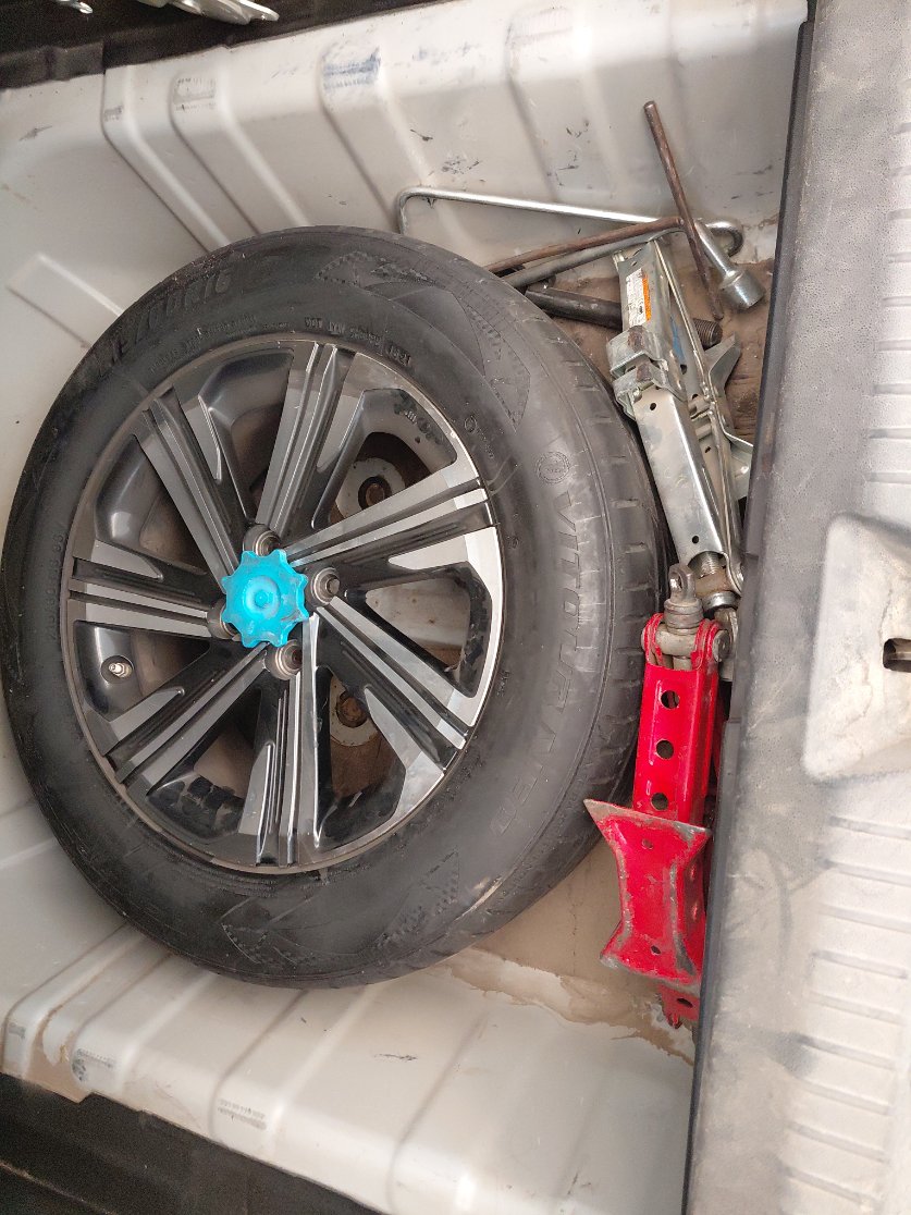 تويوتا يارس Y PLUS  2023 image