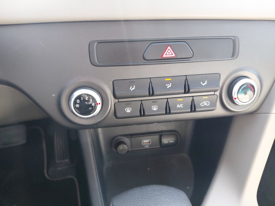 كيا سبورتاج LX 4WD 2022 image