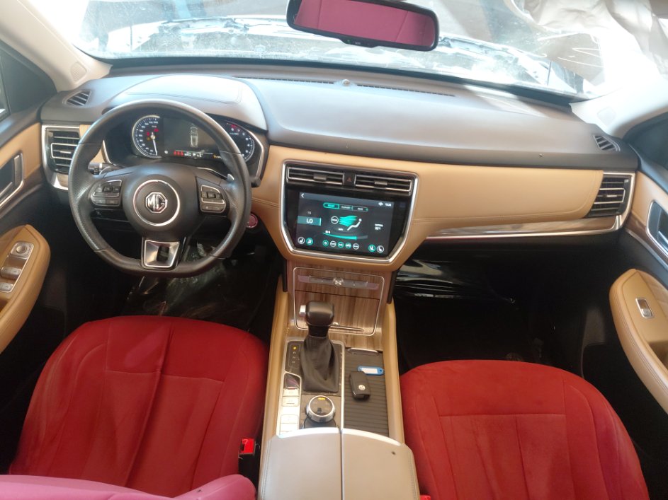 إم جي RX8 SPORT DELUXE 2023 image