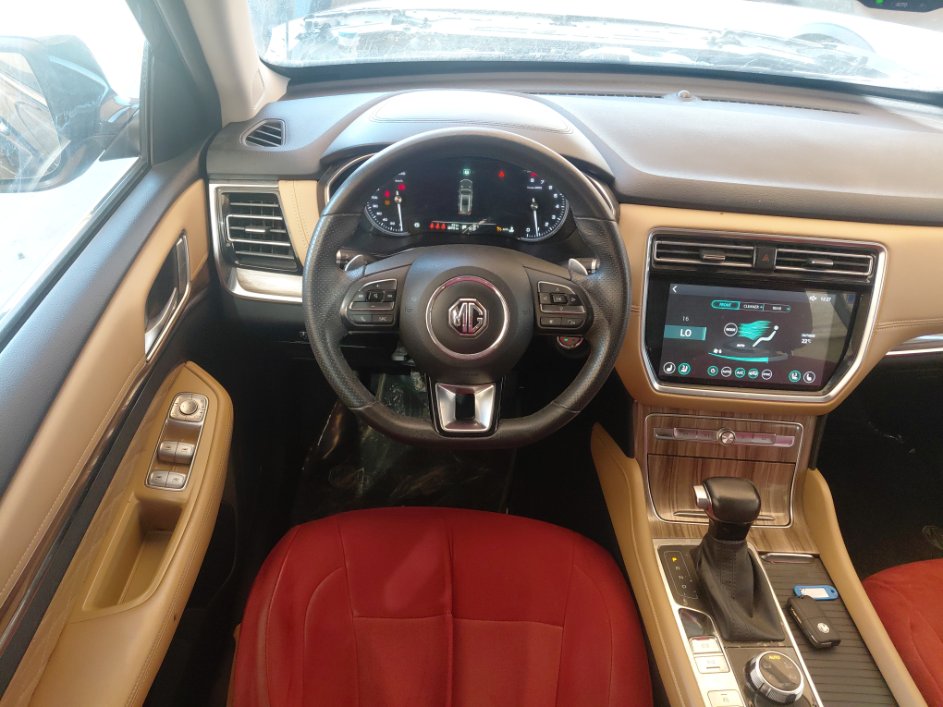 إم جي RX8 SPORT DELUXE 2023 image