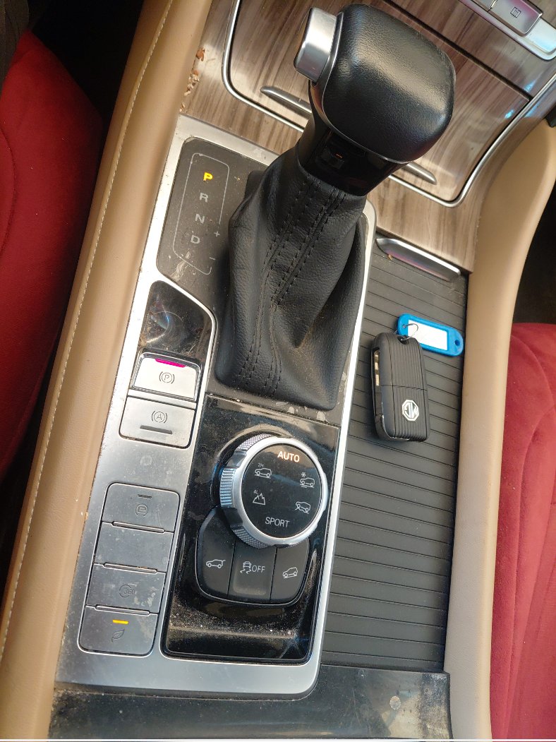 إم جي RX8 SPORT DELUXE 2023 image