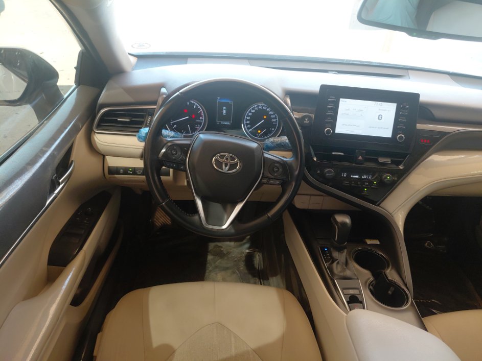Toyota Camry GLE -  2024 image