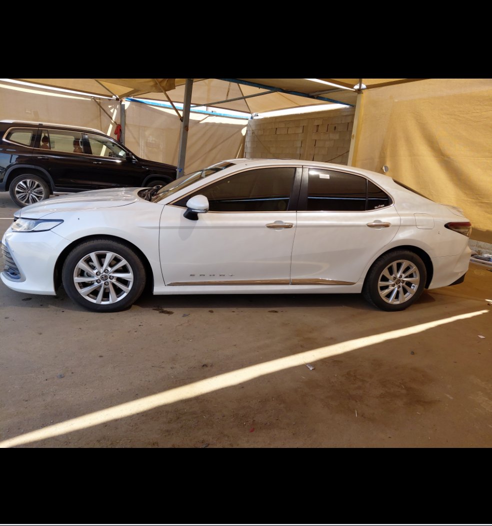 Toyota Camry GLE -  2024 image