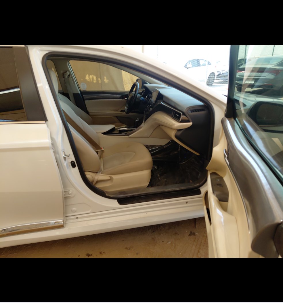 Toyota Camry GLE -  2024 image