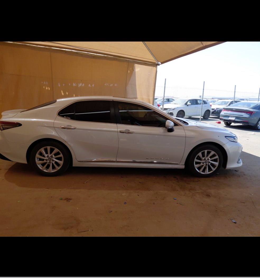 Toyota Camry GLE -  2024 image