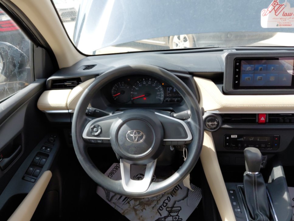 تويوتا يارس  2023 image