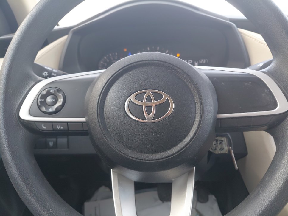 تويوتا يارس  2023 image