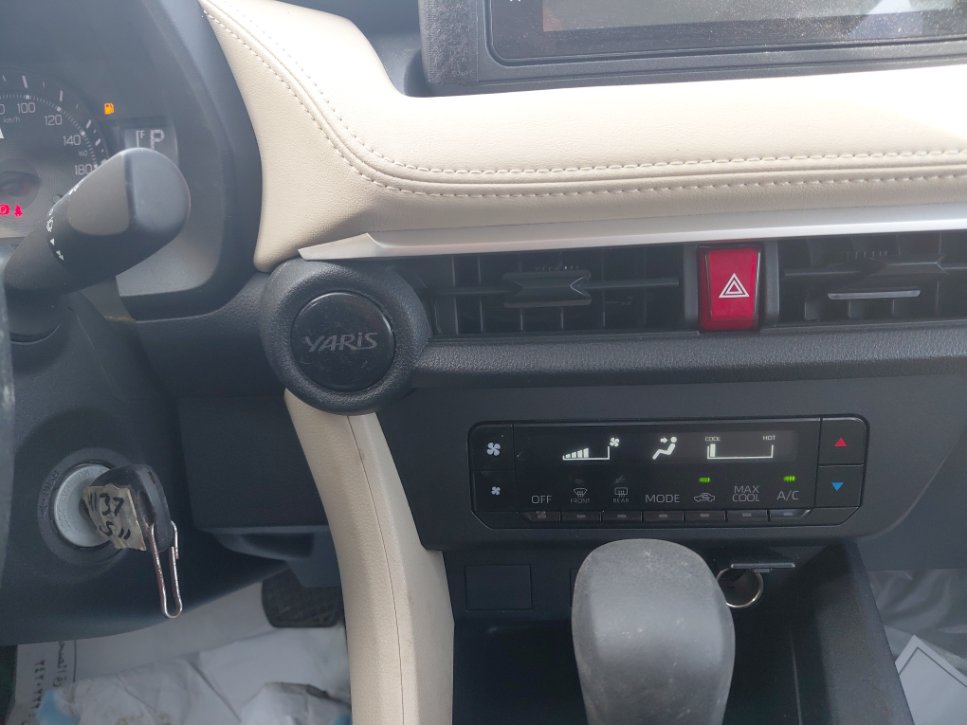 تويوتا يارس  2023 image