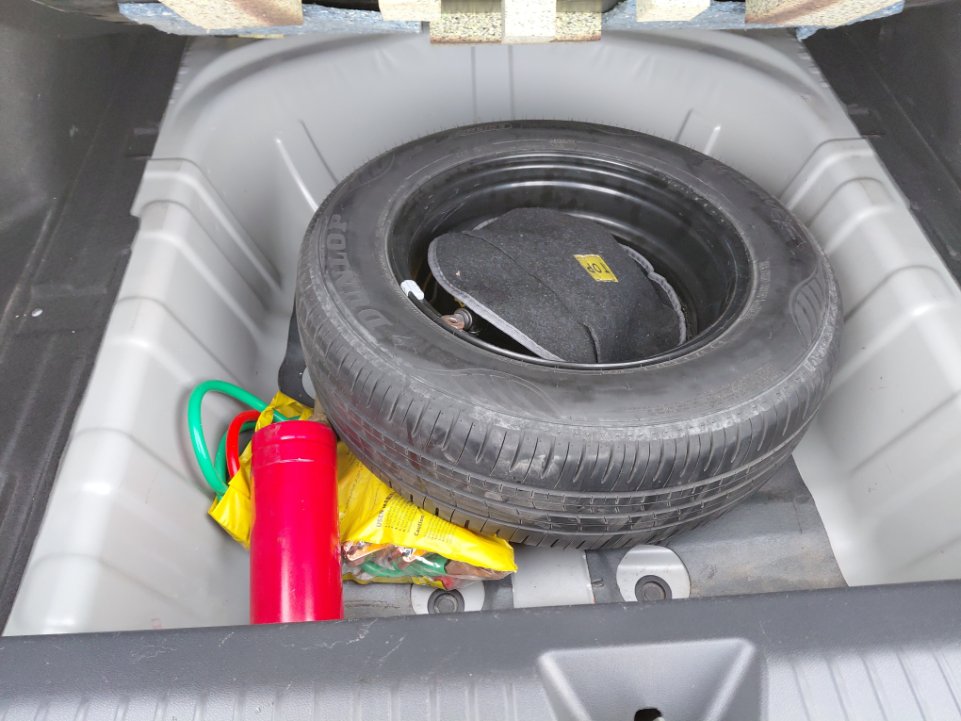 تويوتا يارس  2023 image