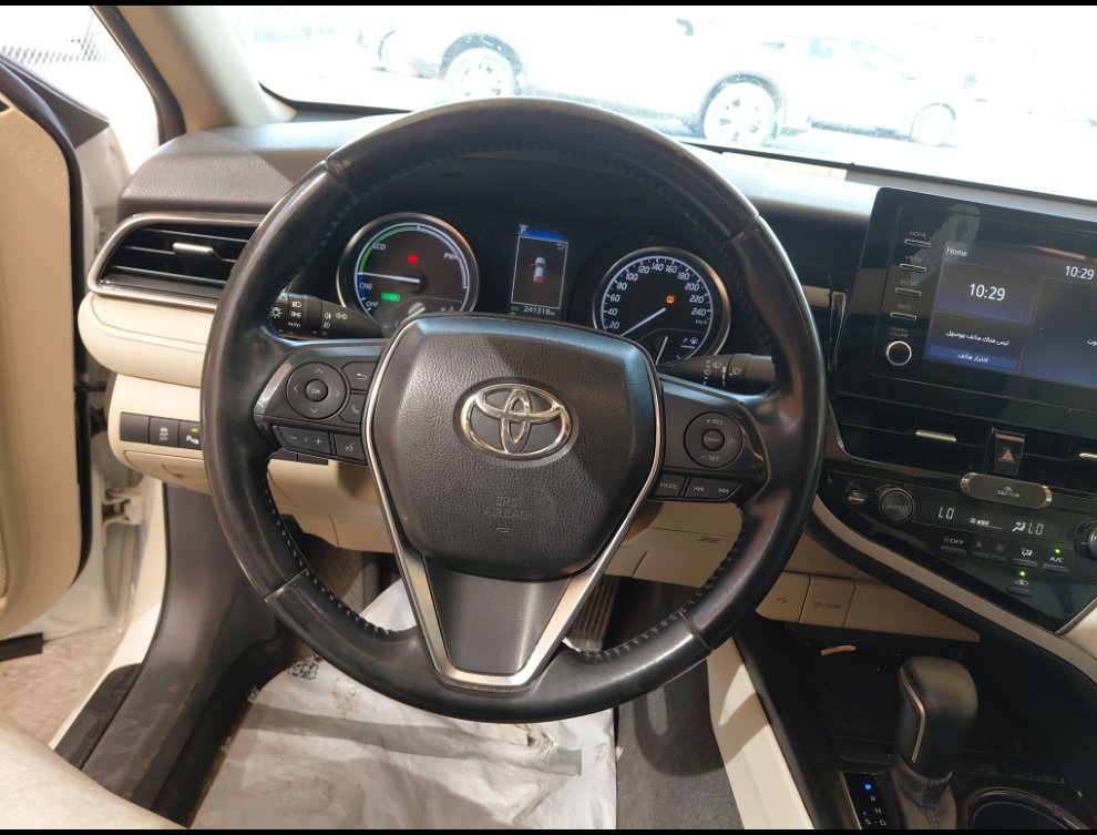 تويوتا كامري GLE HEV  2021 image