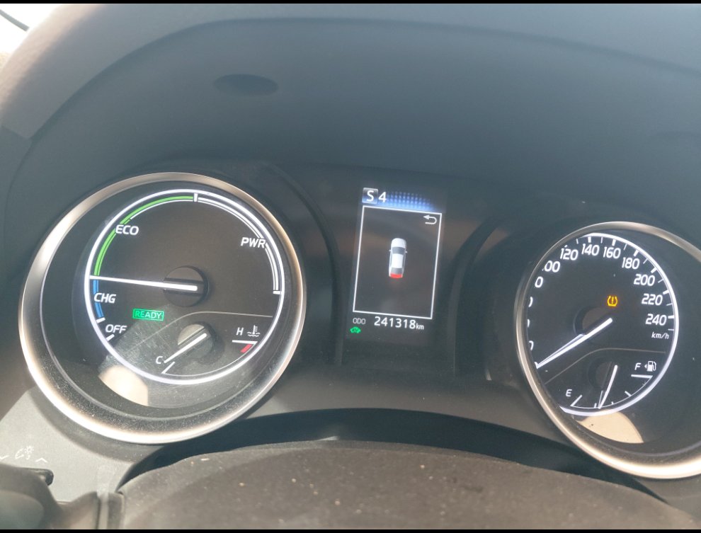 تويوتا كامري GLE HEV  2021 image