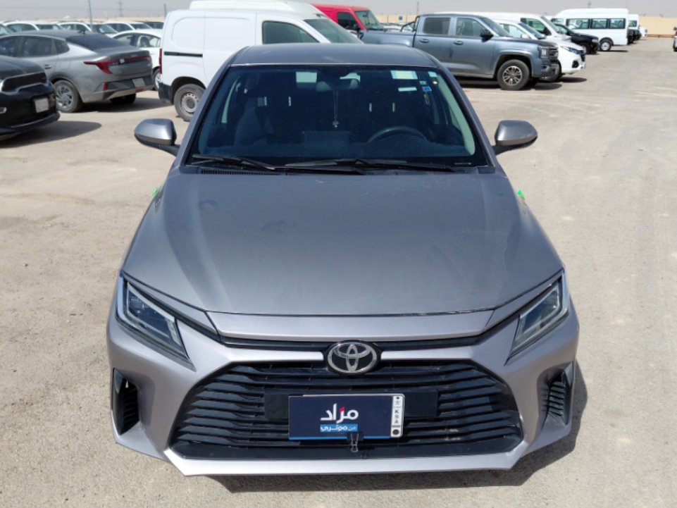 تويوتا يارس  2023