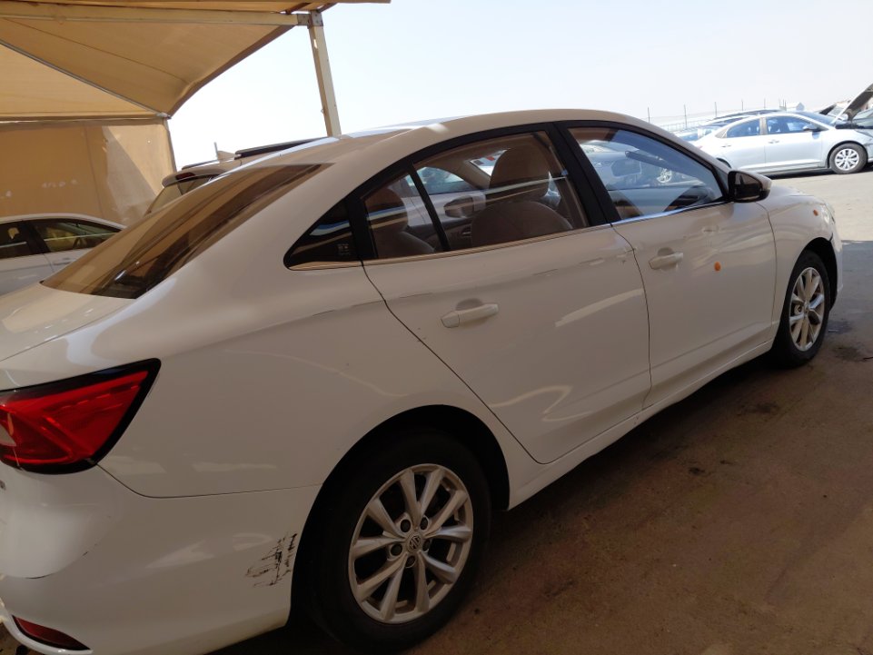 إم جي 5  2021 image