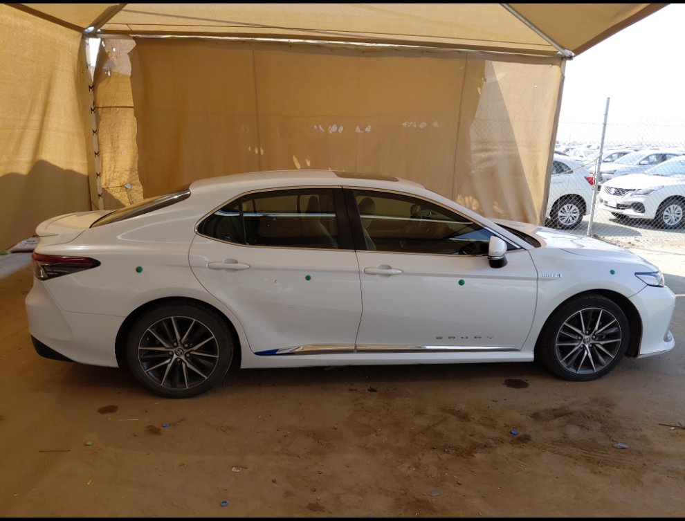 تويوتا كامري GLE HEV  2021 image