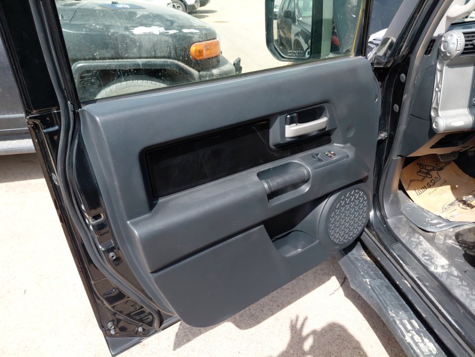 تويوتا إف جي كروزر  2022 image