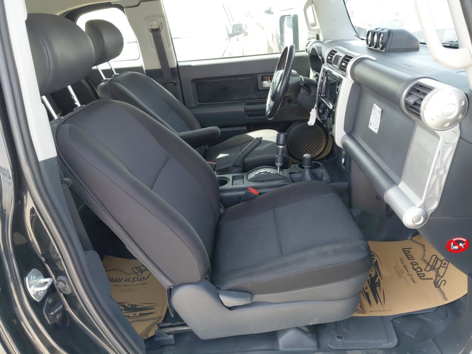 تويوتا إف جي كروزر  2022 image