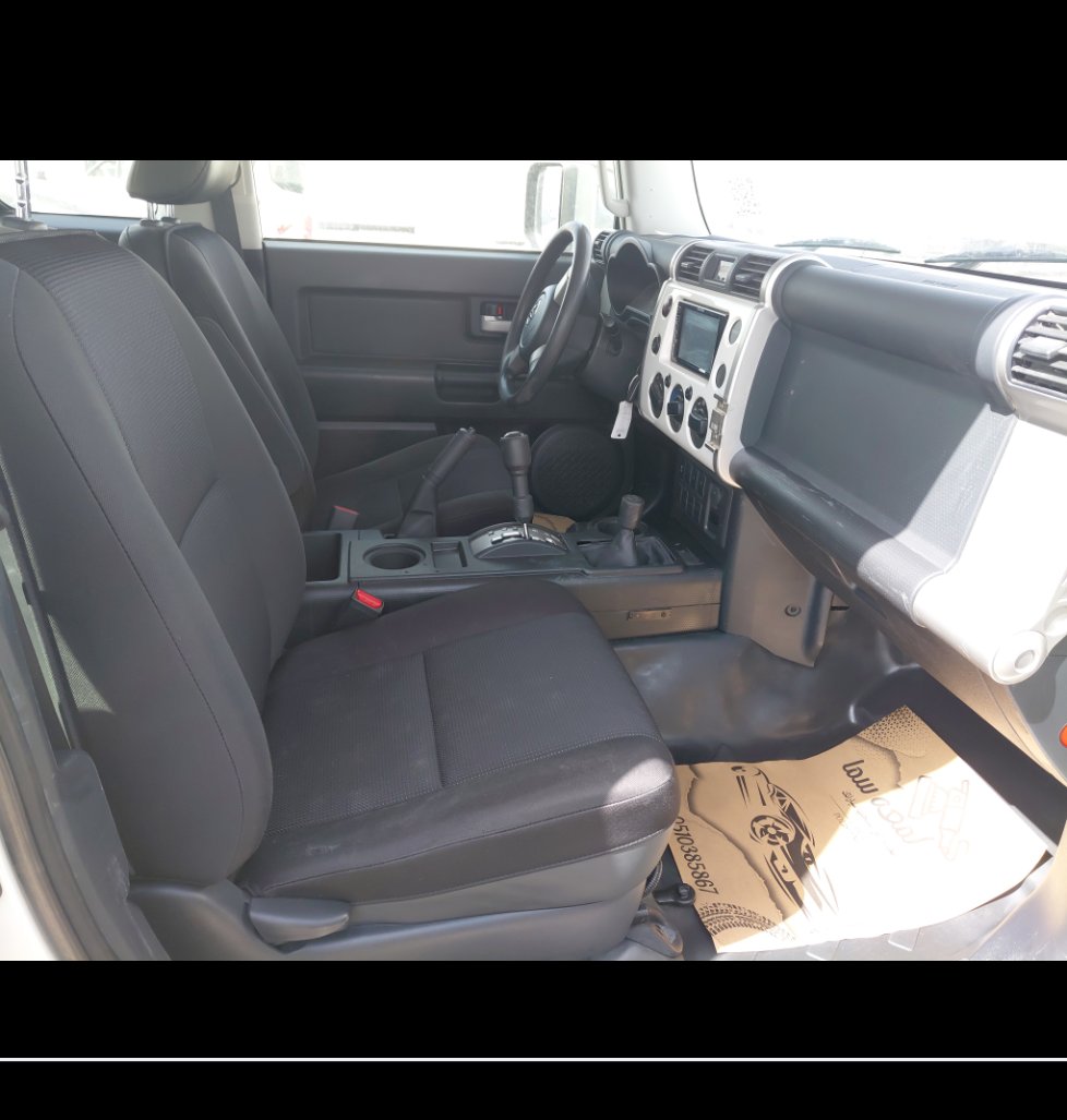 تويوتا إف جي كروزر  2022 image