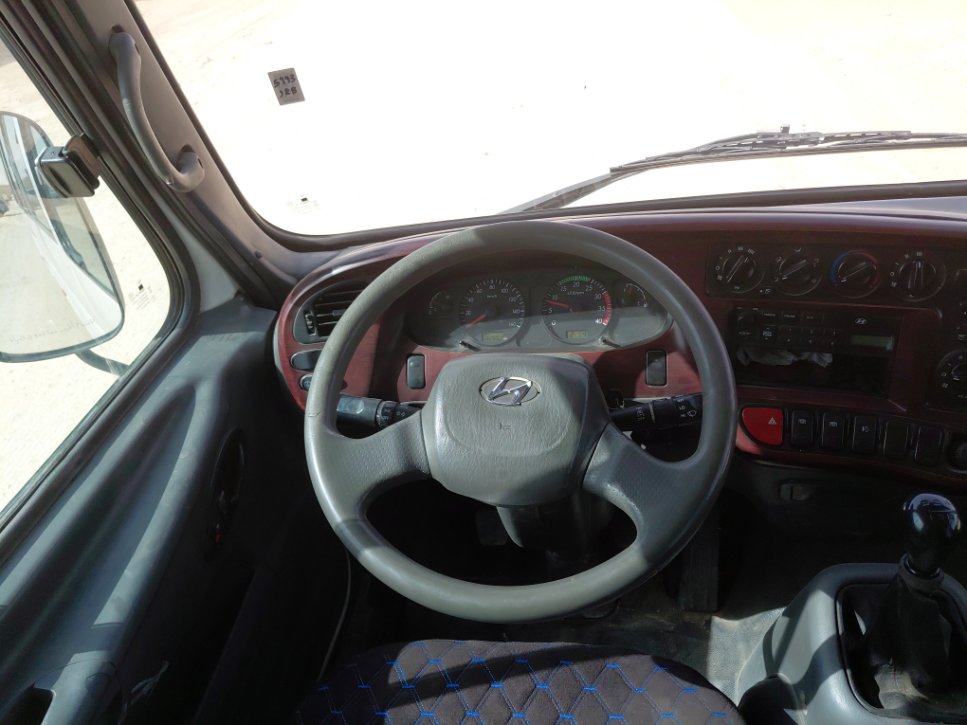 هيونداي كونتي  2016 image