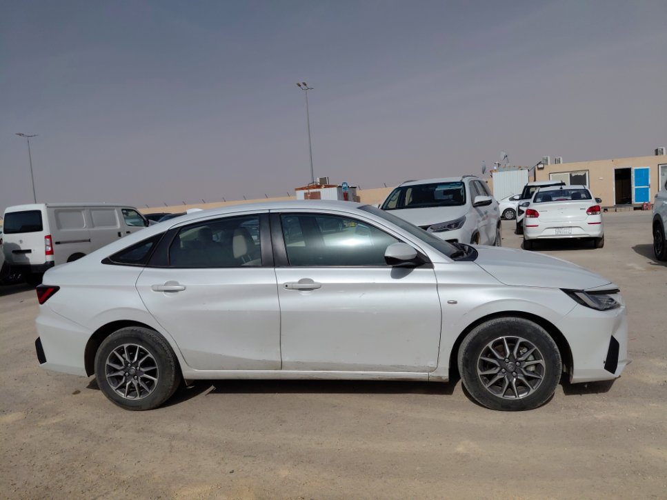 تويوتا يارس  2023 image