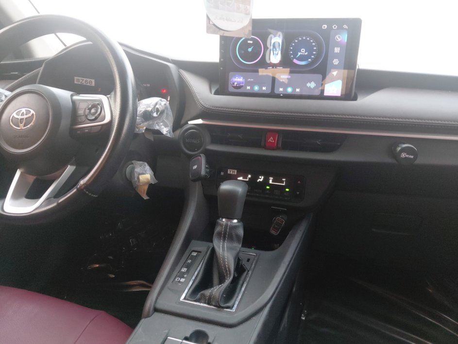 تويوتا يارس Y PLUS 2023 image