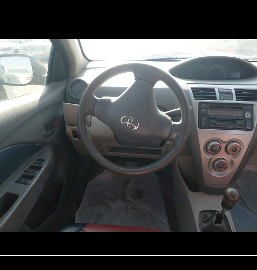 تويوتا يارس  2009 image