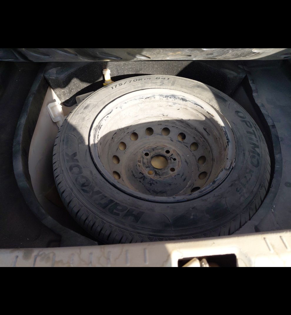 تويوتا يارس  2011 image