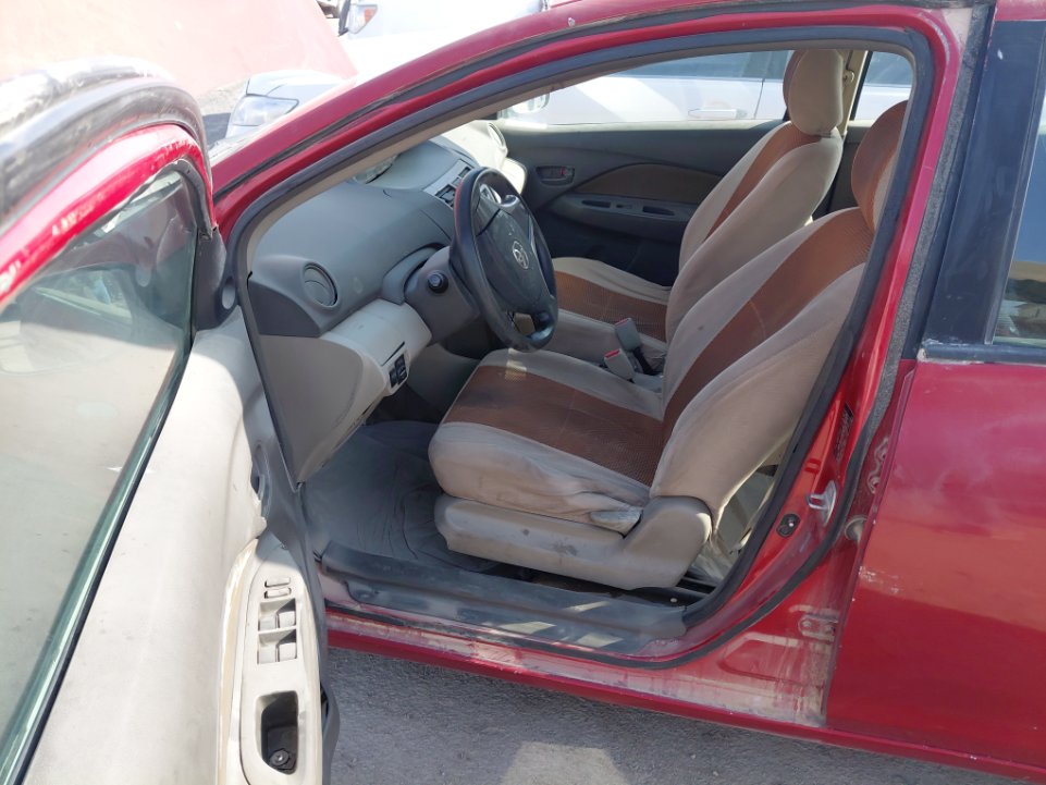 تويوتا يارس  2011 image