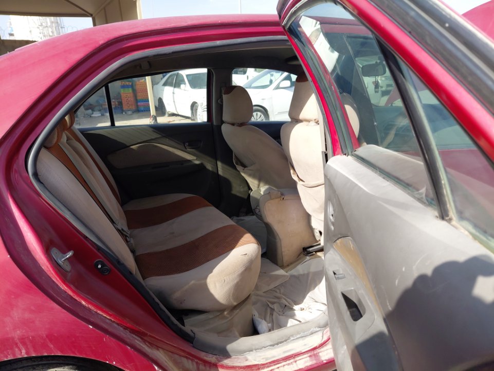 تويوتا يارس  2011 image