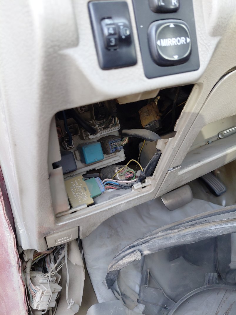 تويوتا يارس  2011 image