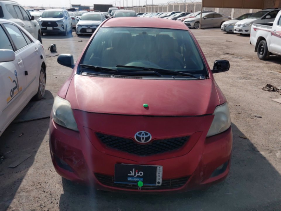 تويوتا يارس  2011