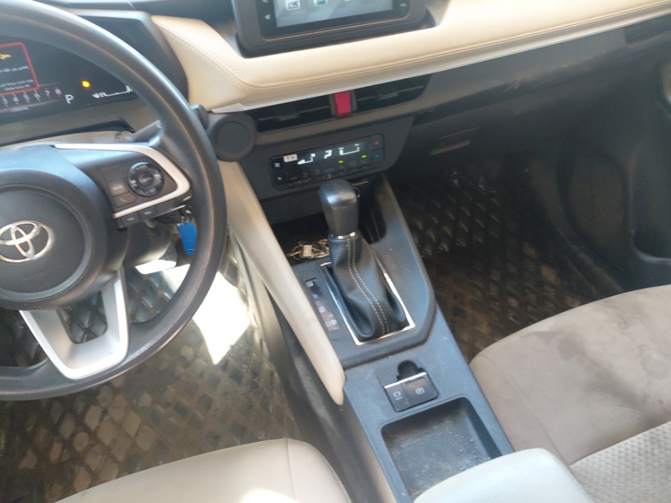 تويوتا يارس Y PLUS 2024 image