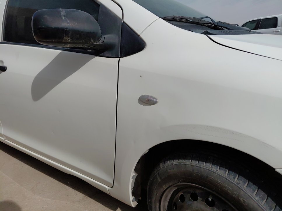 تويوتا يارس  2010 image