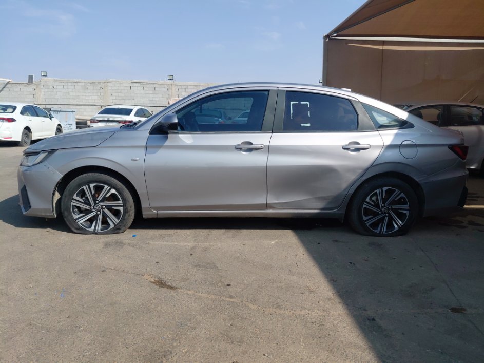 تويوتا يارس Y PLUS 2024 image