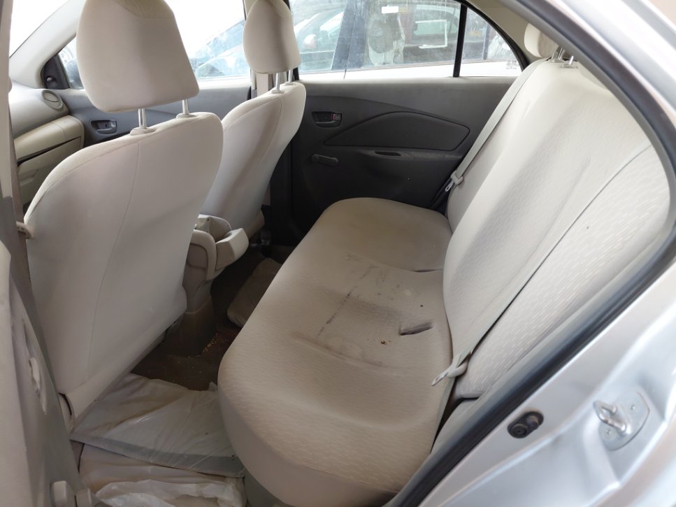 تويوتا يارس  2011 image