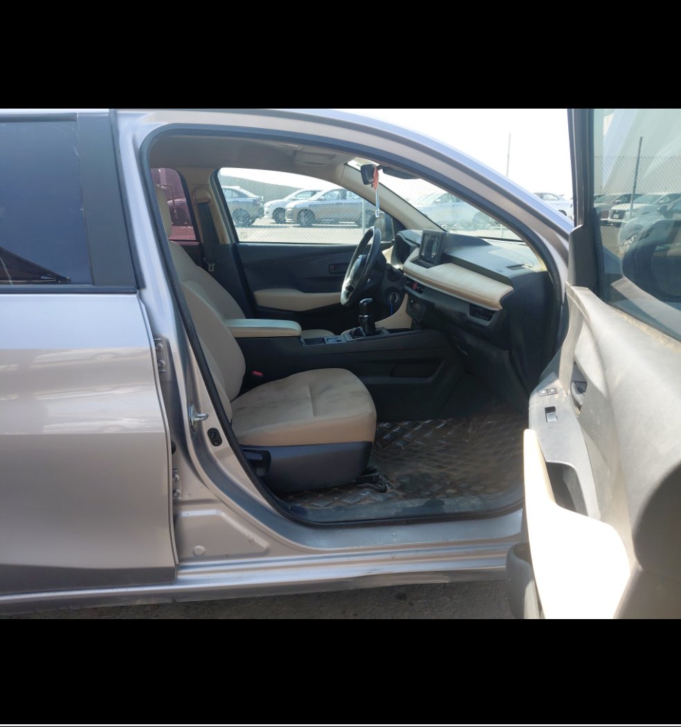 تويوتا يارس Y PLUS 2024 image