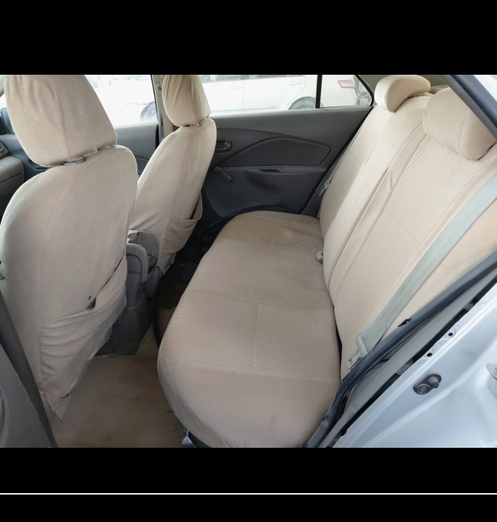 تويوتا يارس  2010 image