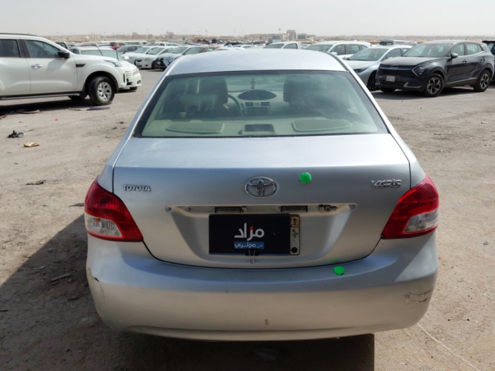 تويوتا يارس  2011 image