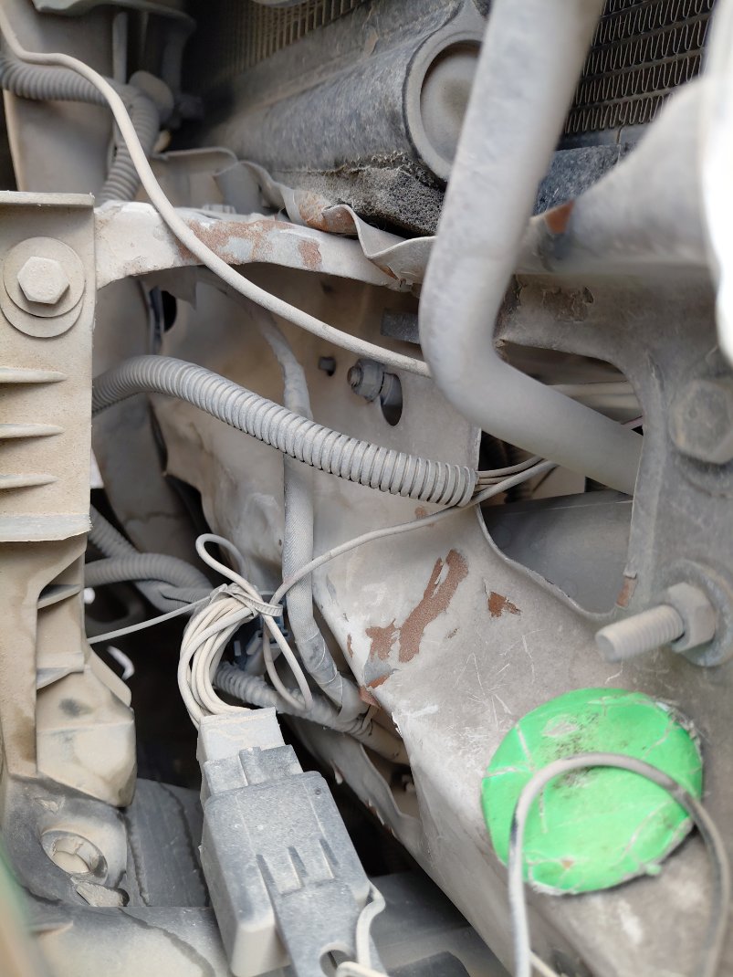 تويوتا انوفا  2012 image