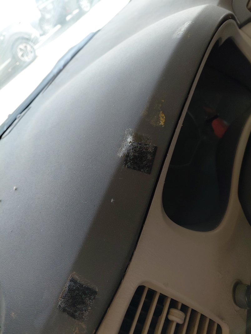 تويوتا انوفا  2012 image