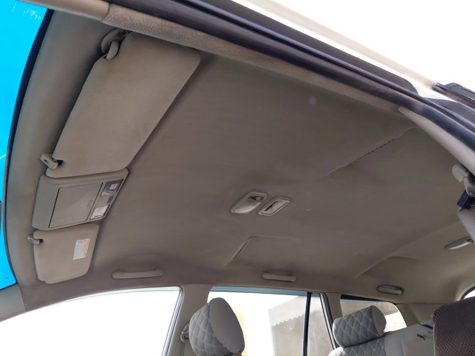 تويوتا انوفا  2012 image