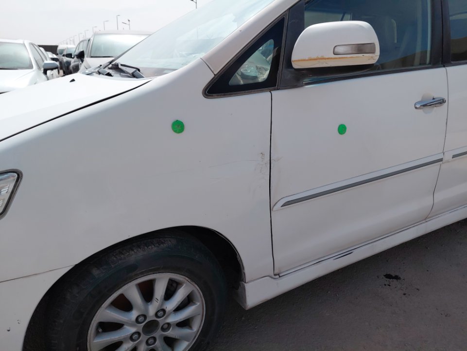 تويوتا انوفا  2012 image