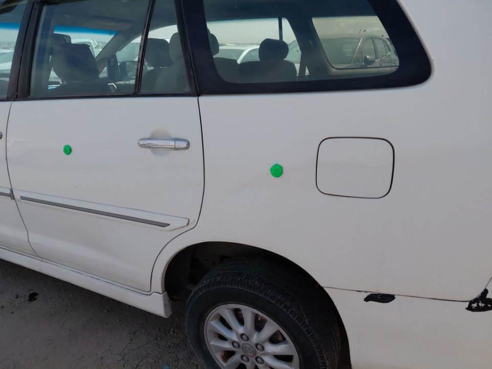 تويوتا انوفا  2012 image