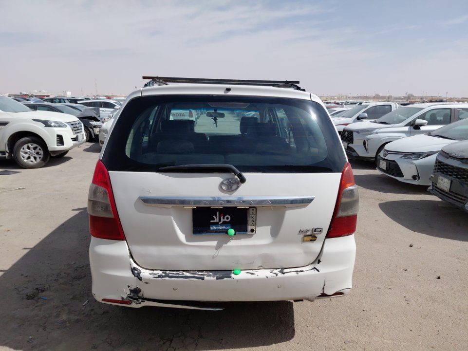 تويوتا انوفا  2012 image