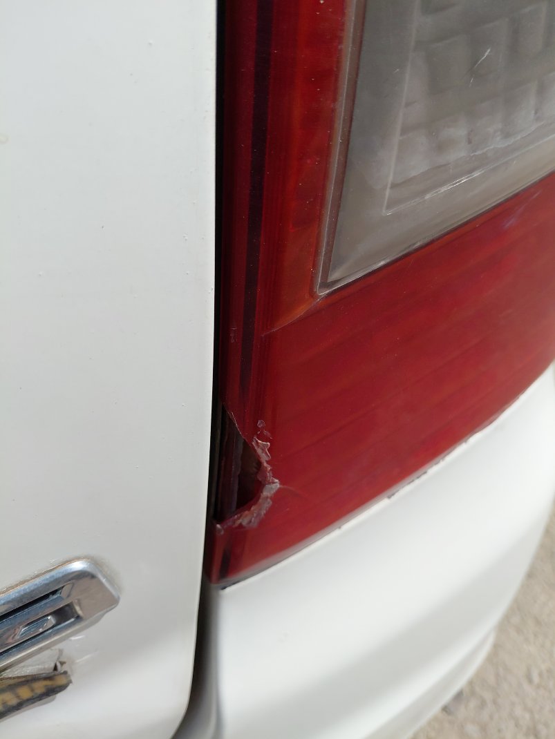 تويوتا انوفا  2012 image