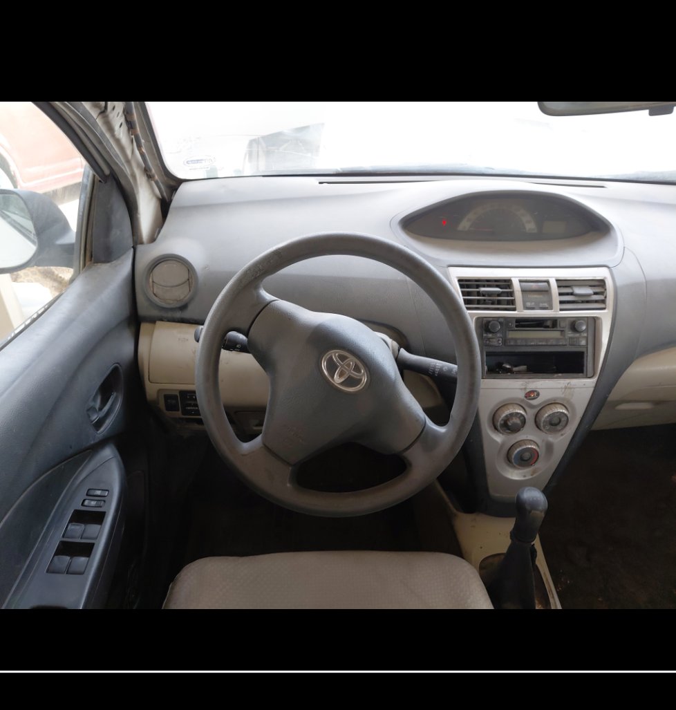 تويوتا يارس  2006 image