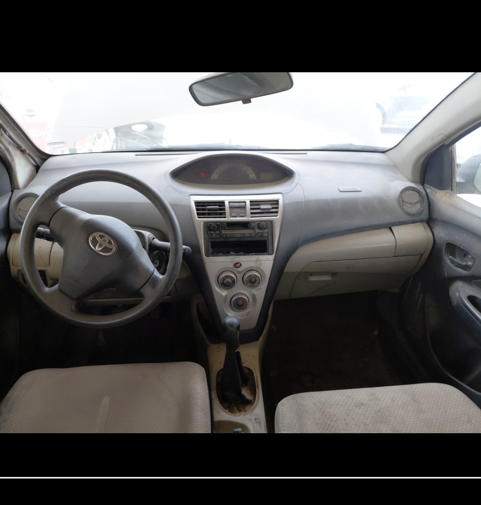 تويوتا يارس  2006 image