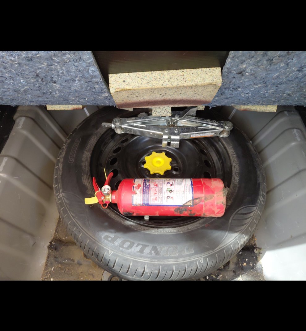 تويوتا يارس Y -  2023 image